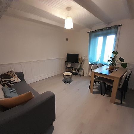 Ferienwohnung A Mammulejiu Thiers Exterior foto